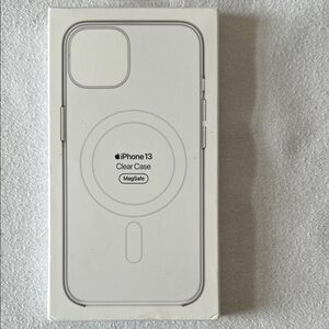 Apple iPhone 13 MagSafe Clear Case